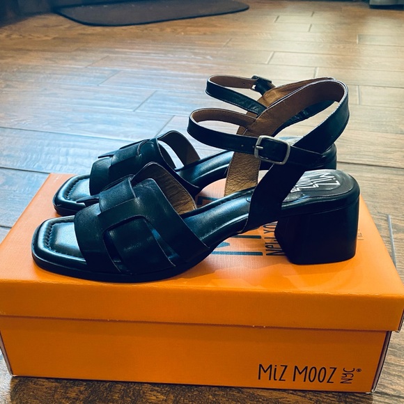 Miz Mooz Black Leather Oakley Sandals - Picture 5 of 15